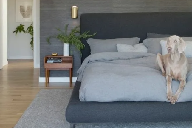 Desain interior kamar tidur kontemporer